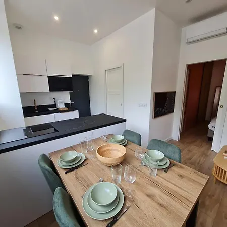 Le Raffine Loustal-oc Pyrenees タルブ