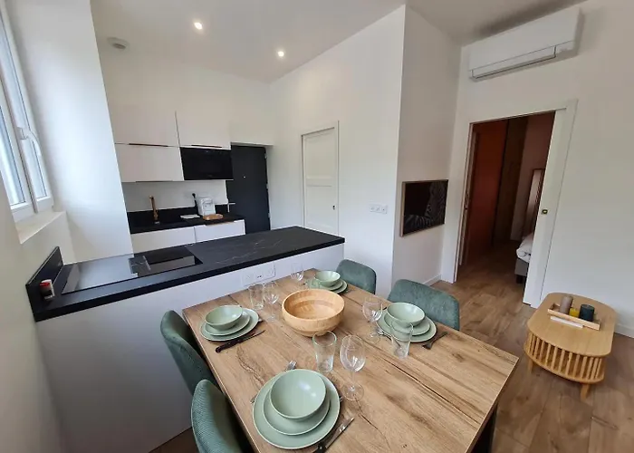 Le Raffine Loustal-oc Pyrenees タルブ