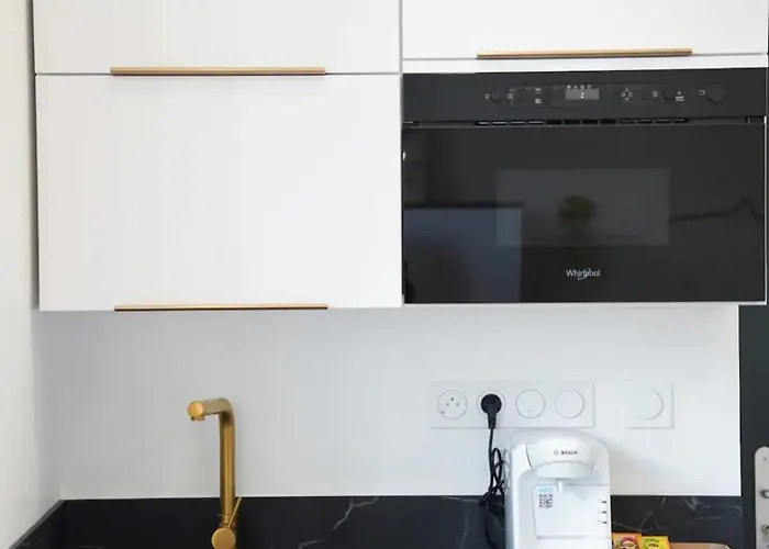 Le Raffine Loustal-oc Pyrenees アパート タルブ