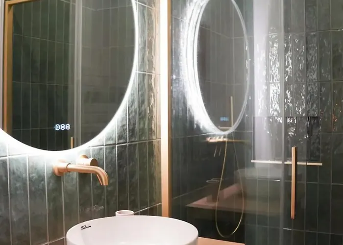 Le Raffine Loustal-oc Pyrenees アパート タルブ